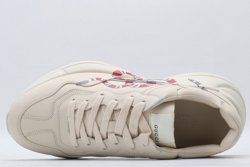 G*u*i* Trainer Sneaker23
