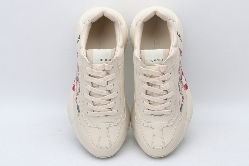G*u*i* Trainer Sneaker23