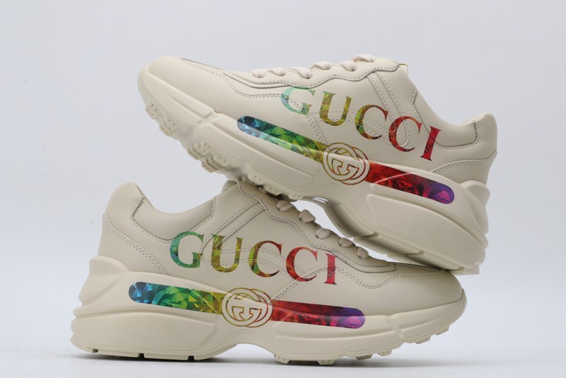 G*u*i* Trainer Sneaker3