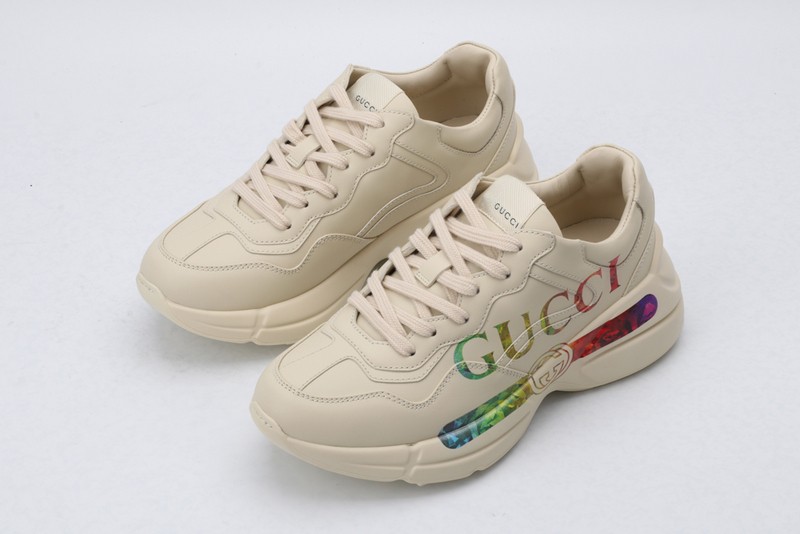 G*u*i* Trainer Sneaker3