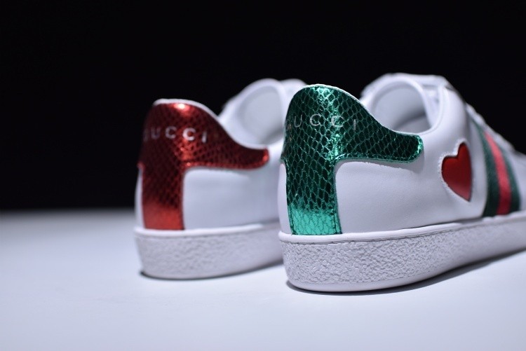G*u*i* Ace Embroidered Low-Top Sneaker with RED HEART WOMENS