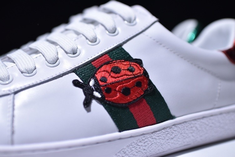 G*u*i* Ace Embroidered Low-Top Sneaker with ladybird