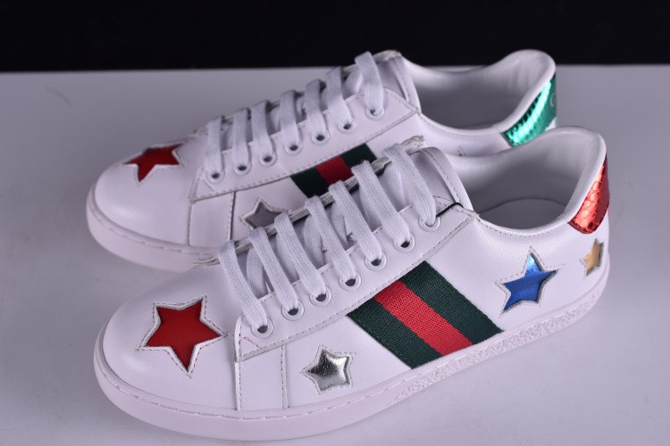 G*u*i* Ace Embroidered Low-Top Sneaker WITH COLORFUL STARS 431942-A38G1