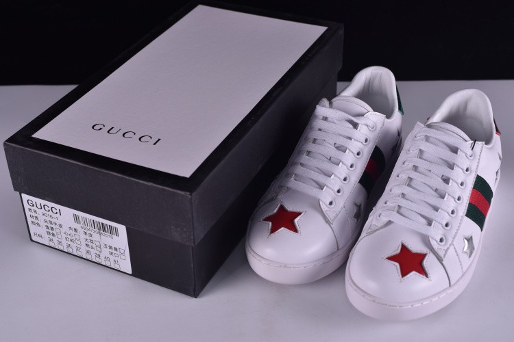 G*u*i* Ace Embroidered Low-Top Sneaker WITH COLORFUL STARS 431942-A38G1