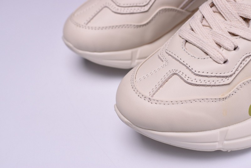 G*u*i* LOGO RHYTON VINTAGE TRAINER SNEAKER