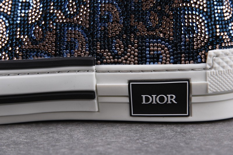 B23 Oblique High Top Sneakers T00480H052