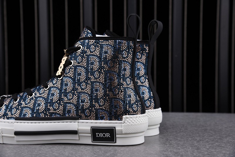 B23 Oblique High Top Sneakers T00480H052