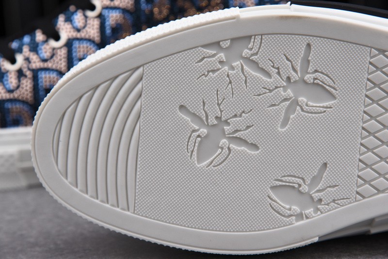 B23 Oblique High Top Sneakers T00480H052