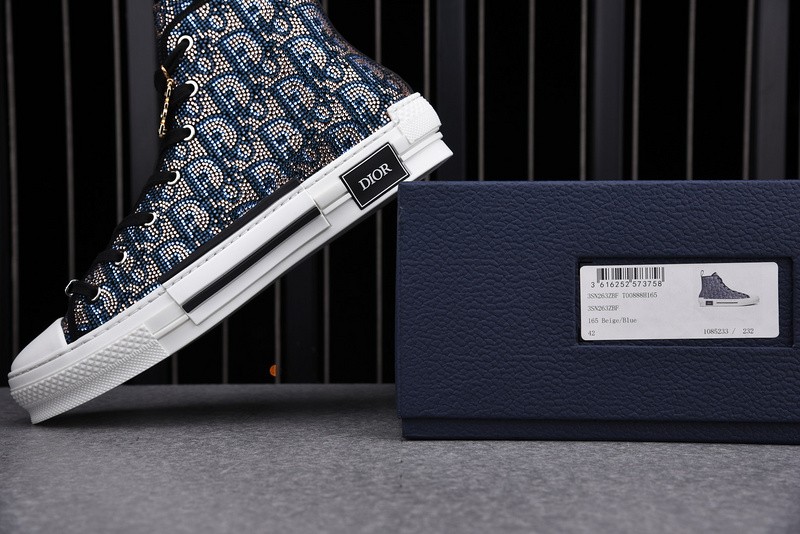 B23 Oblique High Top Sneakers T00480H052