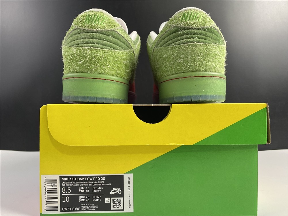 Dunk SB Nike SB Dunk Low “Strawberry Cough" CW7093-601