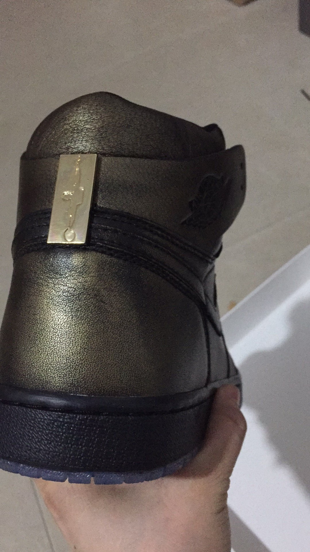 Air Jordan 1 Ret High OG Wings AA2887-035