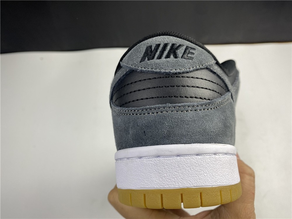 NIKE SB DUNK LOW TRD AR0778-001