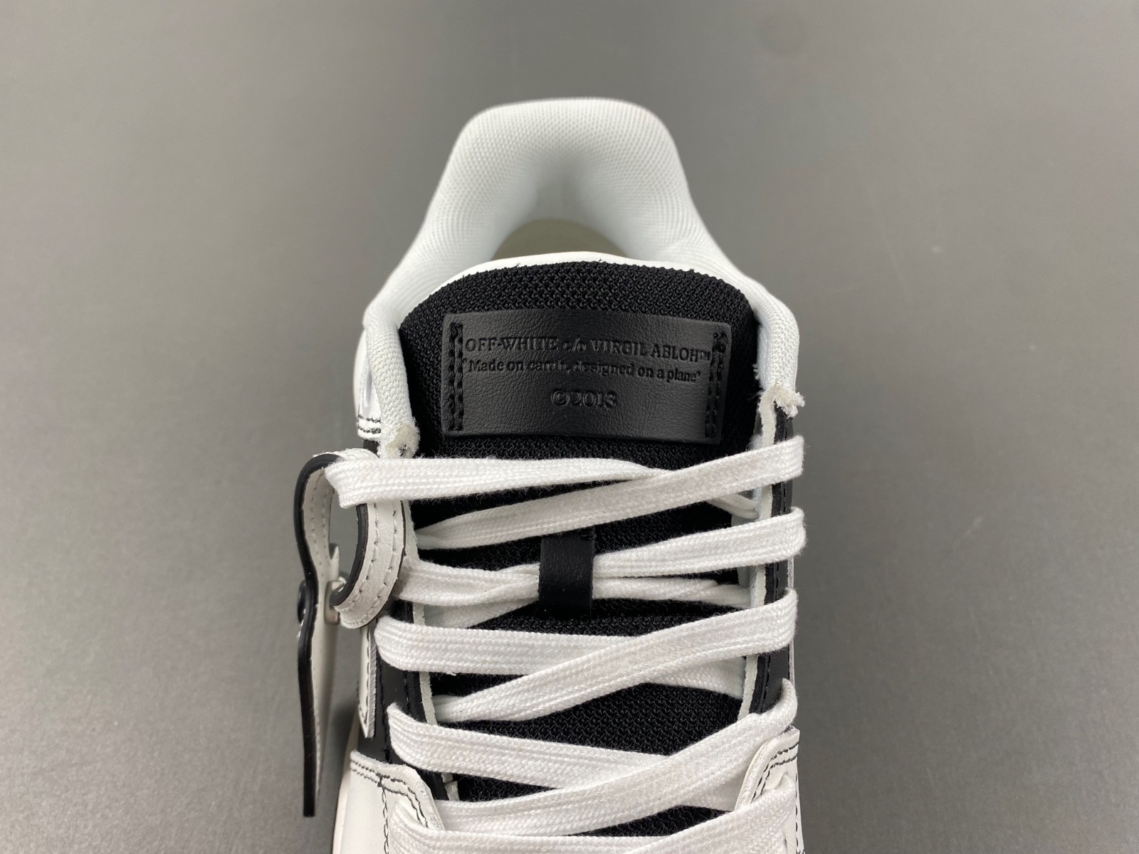 OFW Sneakers OW10047