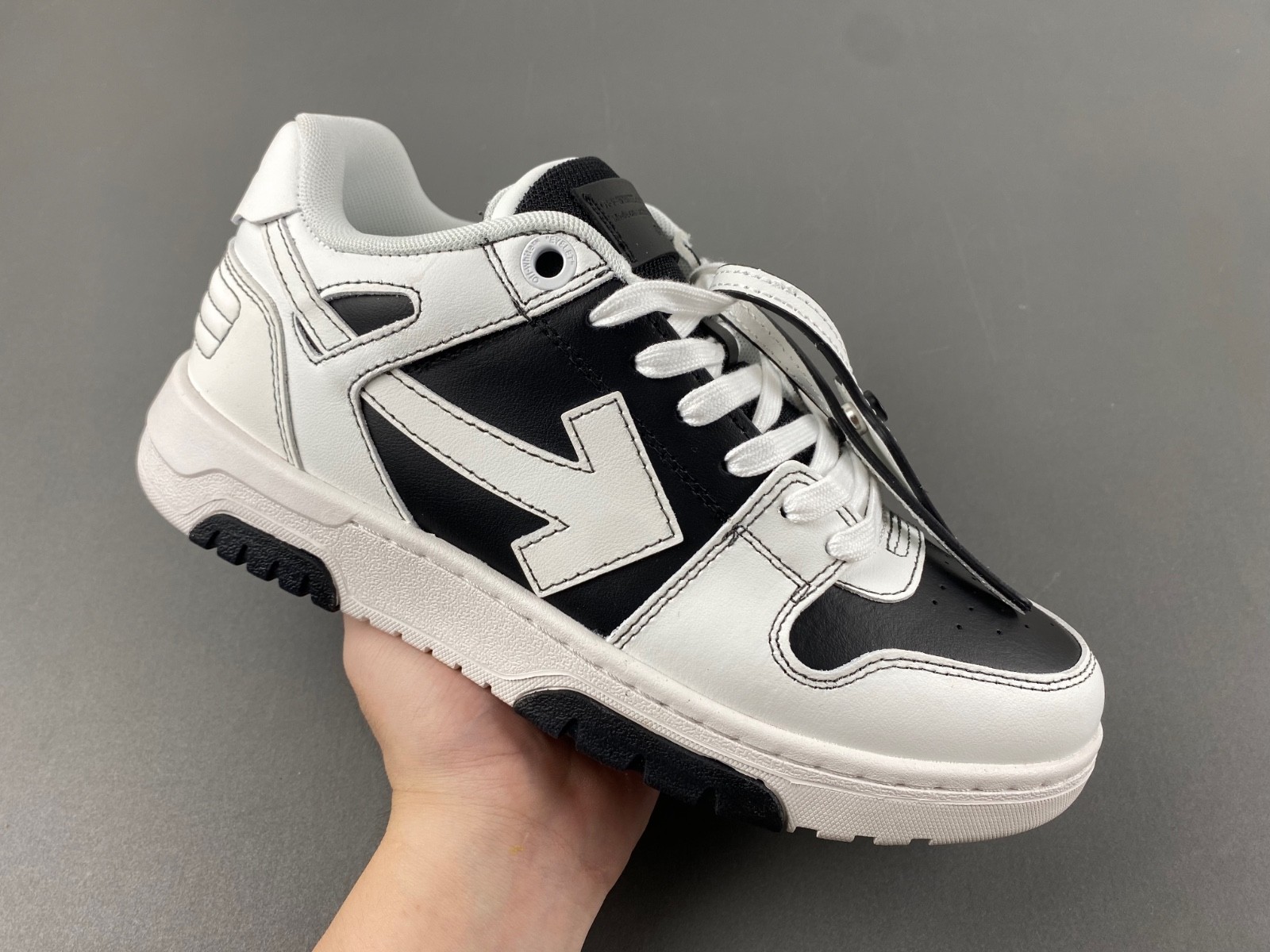 OFW Sneakers OW10047