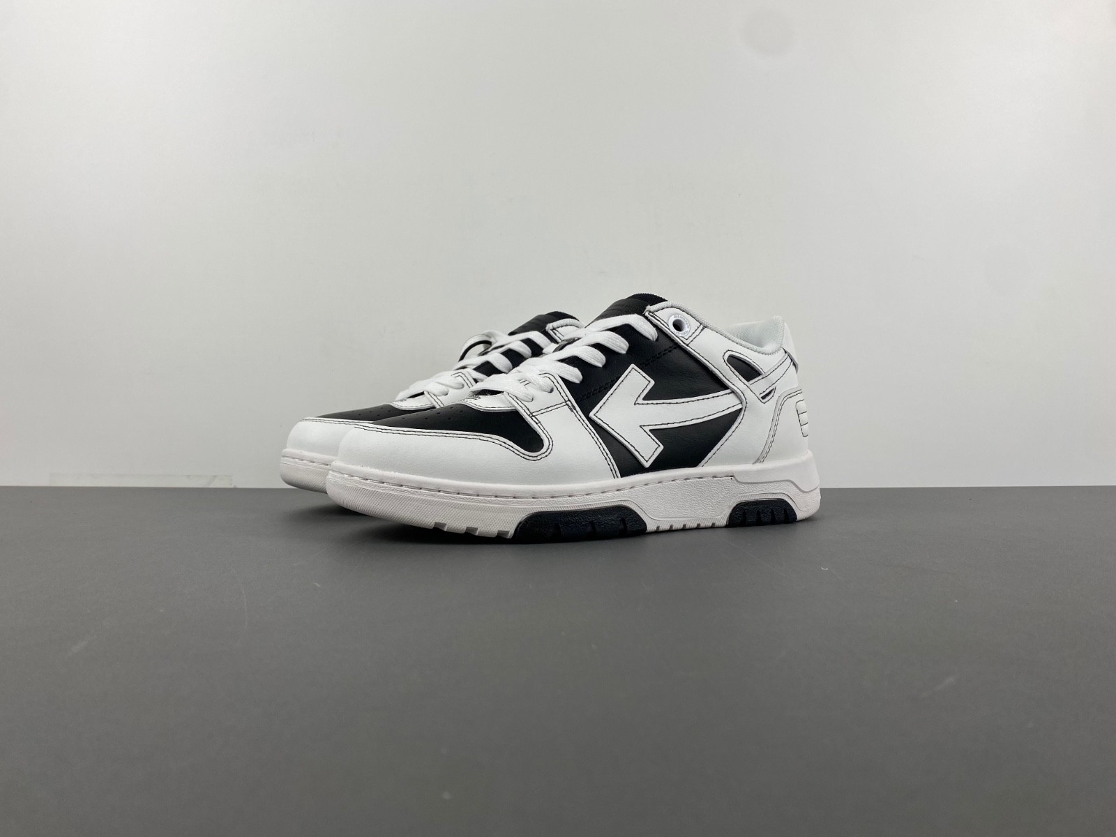 OFW Sneakers OW10047
