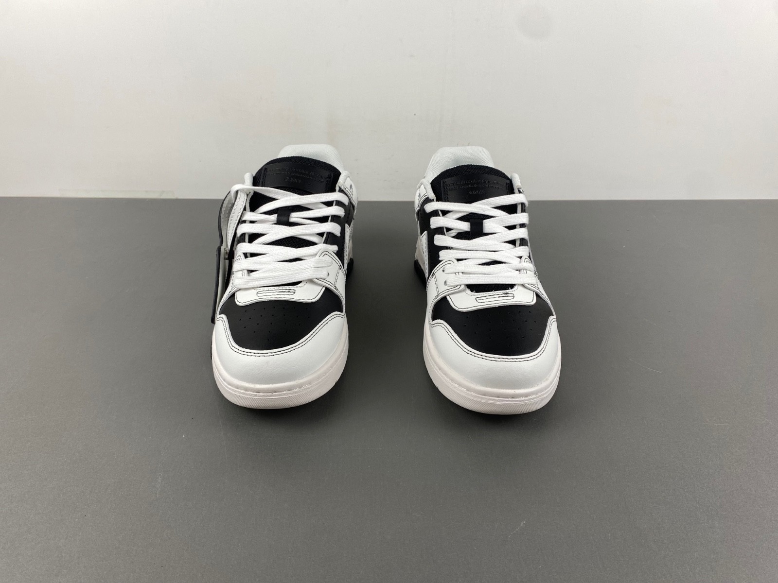 OFW Sneakers OW10047