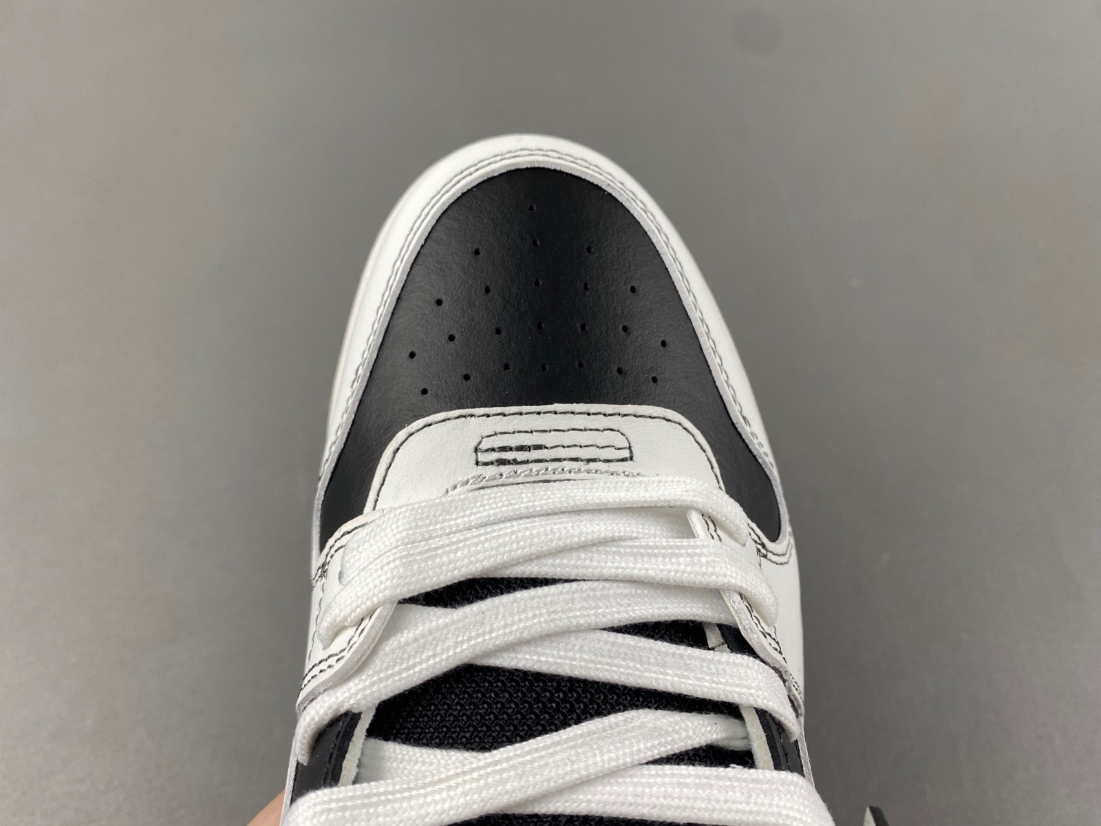 OFW Sneakers OW10047