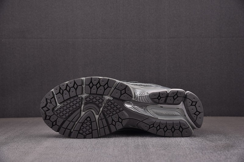 NEW BALANCE 1906R NB000041