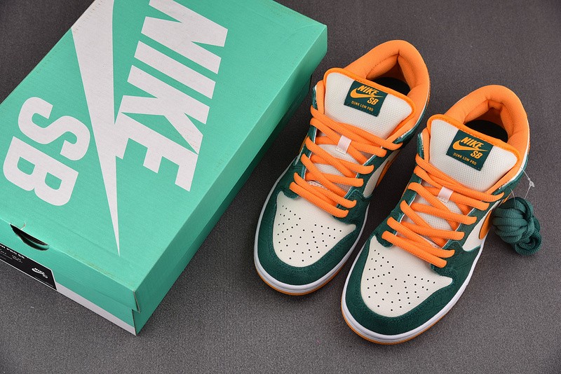Dunk Low Pro SB 