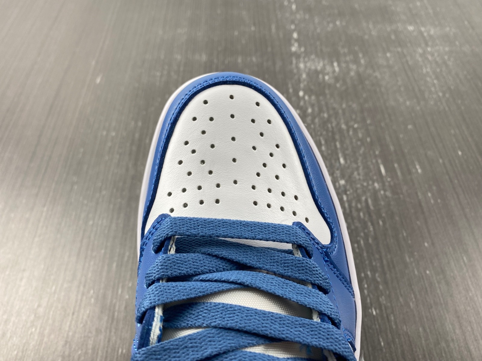 Air Jordan 1 High OG "True Blue" DZ5485-410