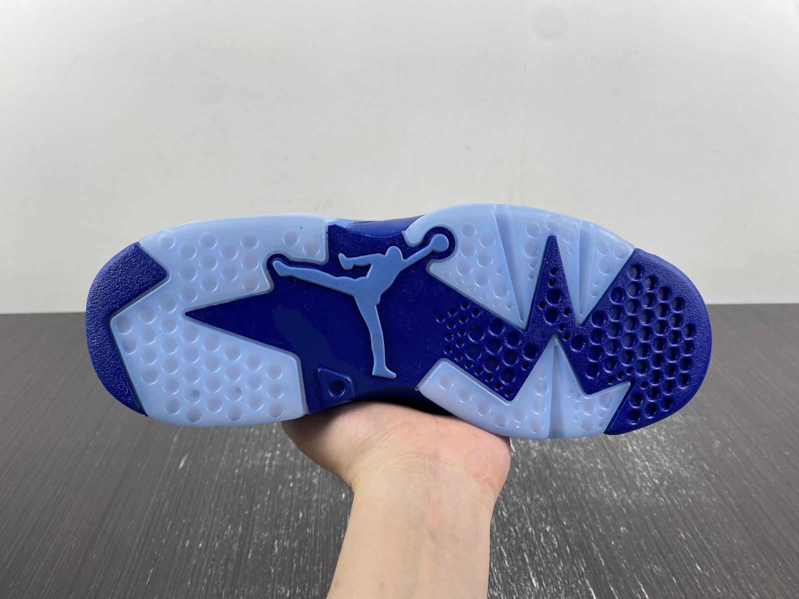 Air Jordan 6 UNC Tar Heels Six Championships PE