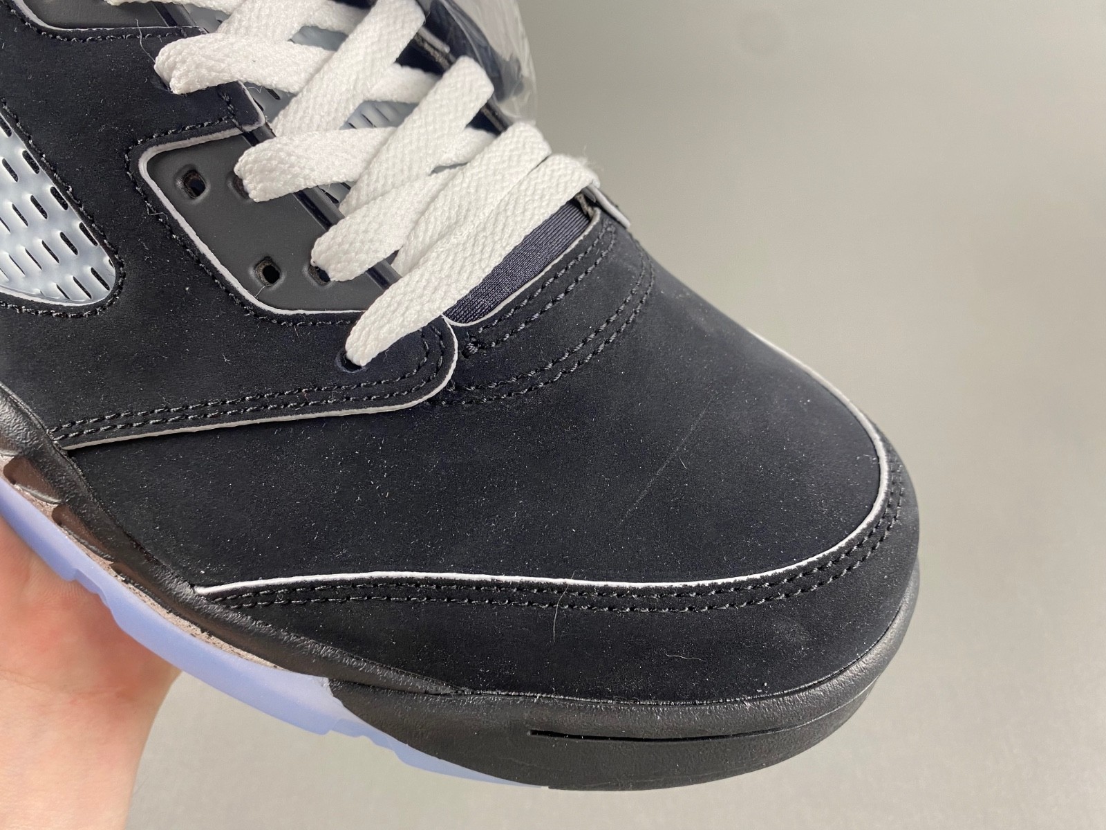 Air Jordan 5 Black Metallic Reimagined 2025 HF3975-001