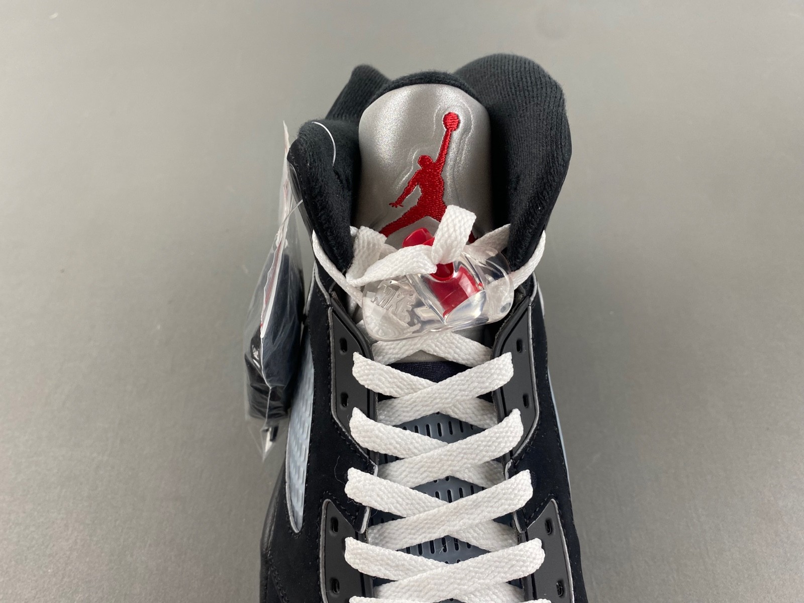 Air Jordan 5 Black Metallic Reimagined 2025 HF3975-001