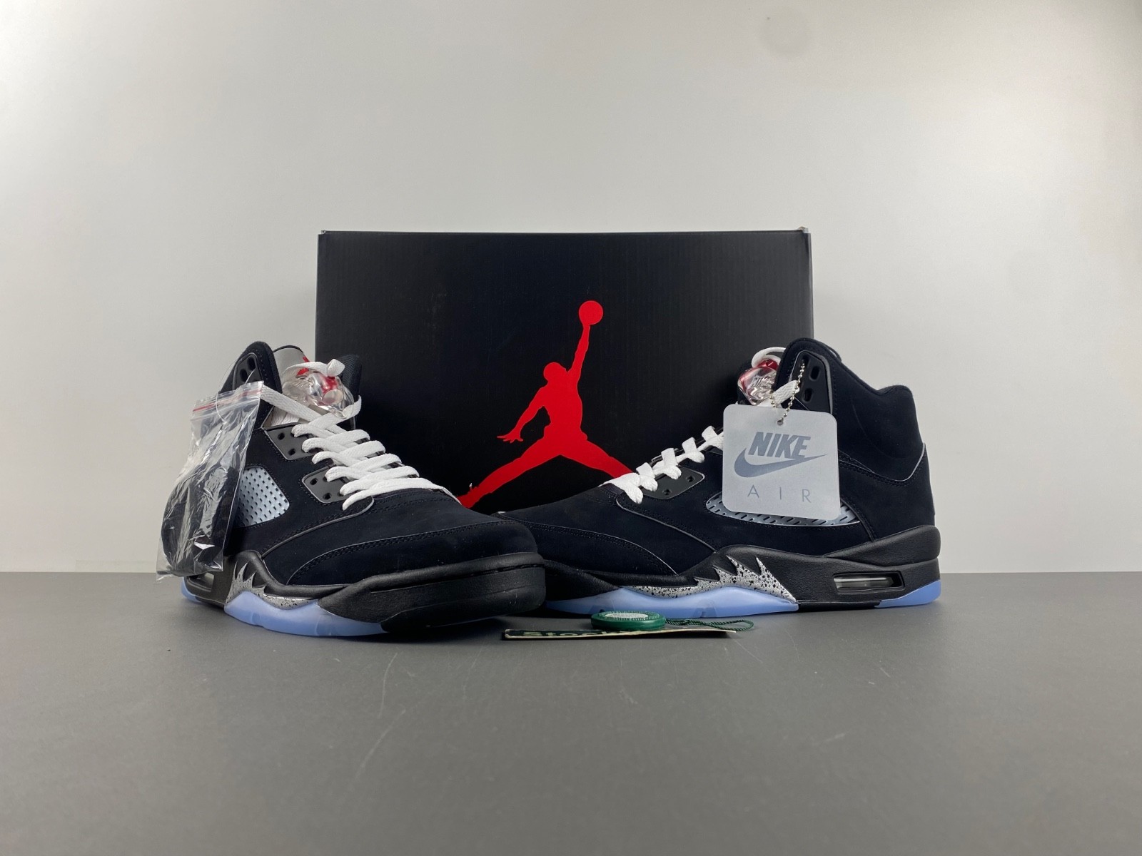 Air Jordan 5 Black Metallic Reimagined 2025 HF3975-001