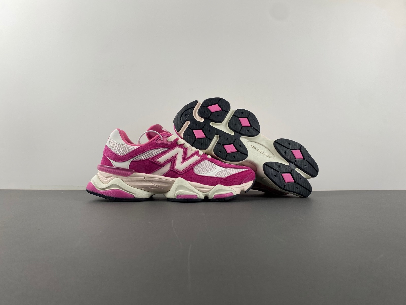 NEW BALANCE 9060 NB000044