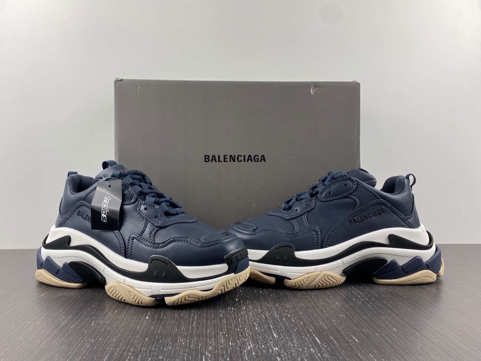 TRIPLES TRAINER SNEAKERS 2000056