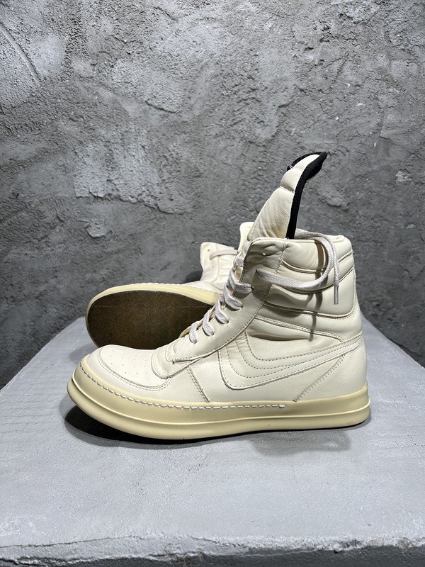 Rick Owe* R000041