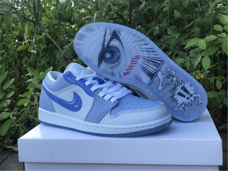 Air Jordan 1 Low Mighty Swooshers DM5442-040