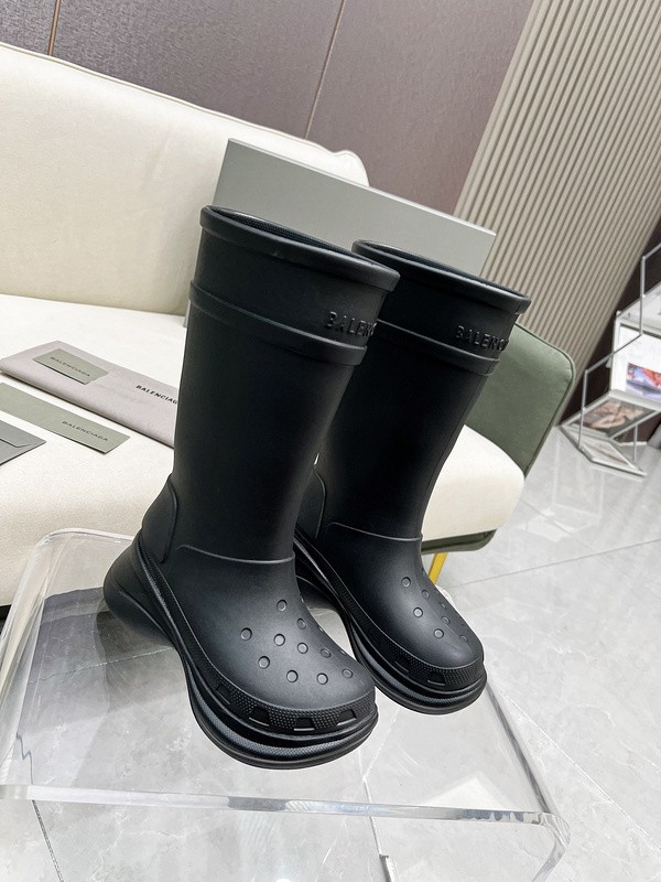 BALENCIAG* Cr*0*s BOOT 5000094