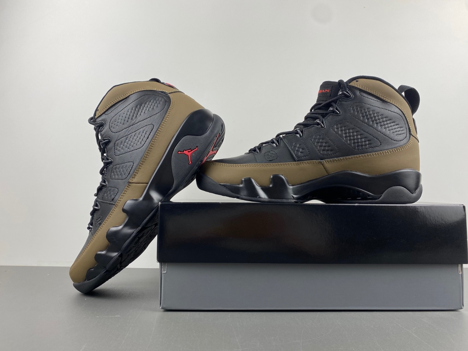 Air Jordan 9 "Olive" Holiday 2024 HV4794-030