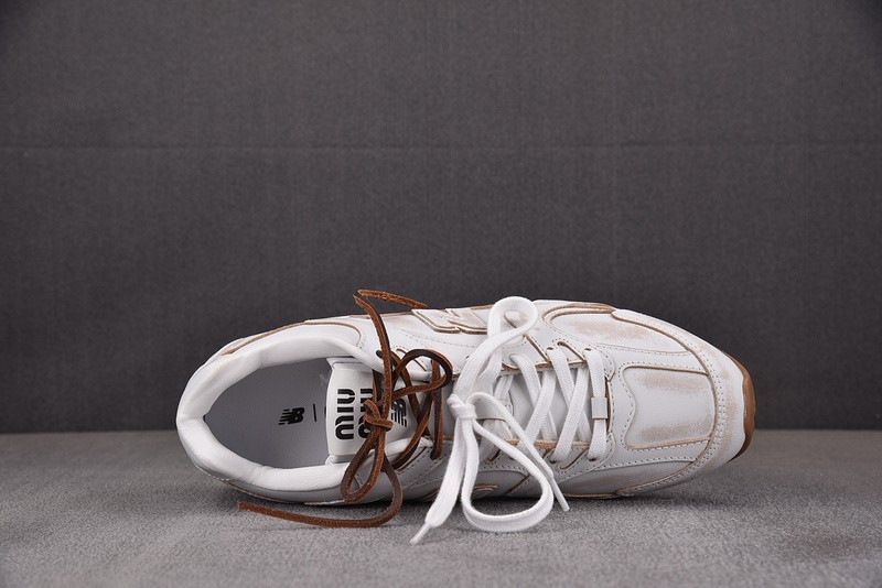 New Balance x MIU MIU NB530 NB000050