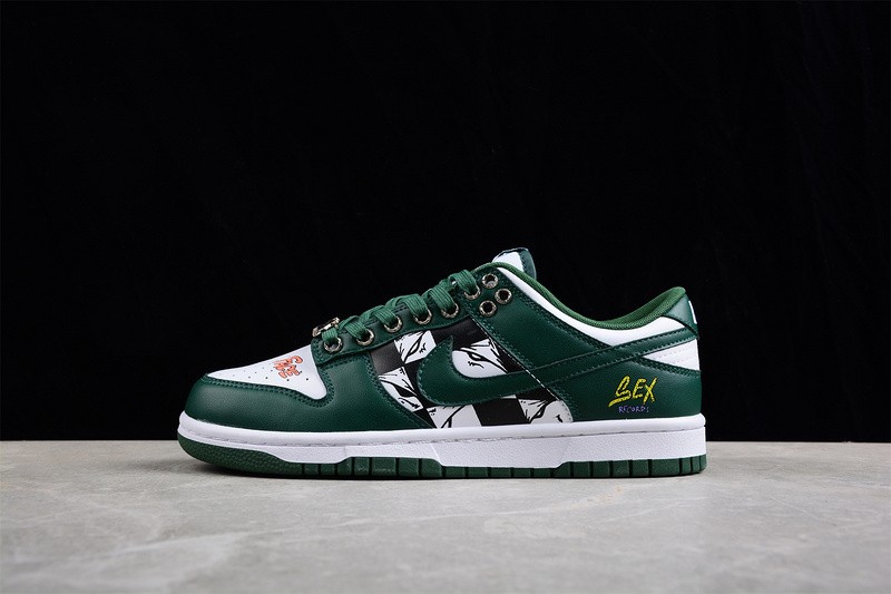 NIKE DUNK LOW Ch**me He**ts DD1391-111