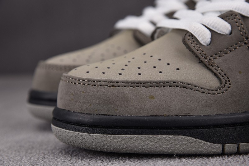 Nike Dunk Low " Grey Lobster" BV1310-105