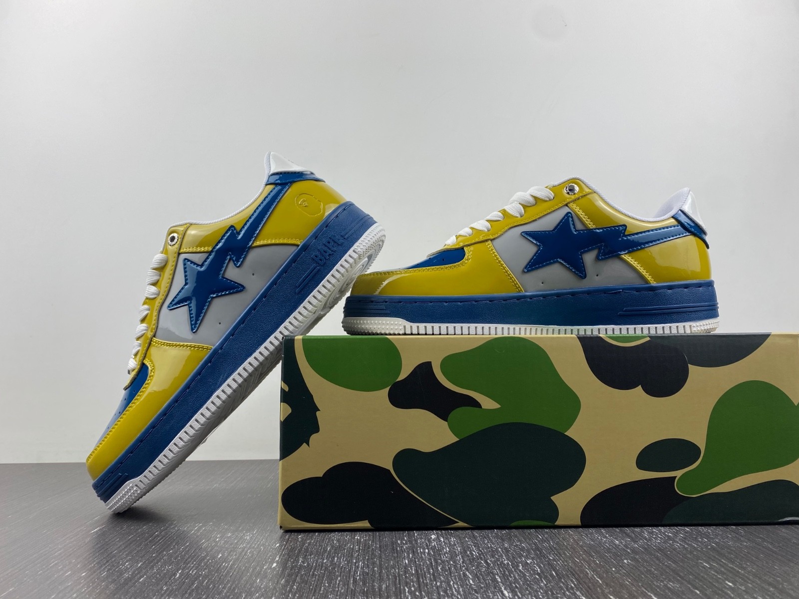 Bathing Ape A000054