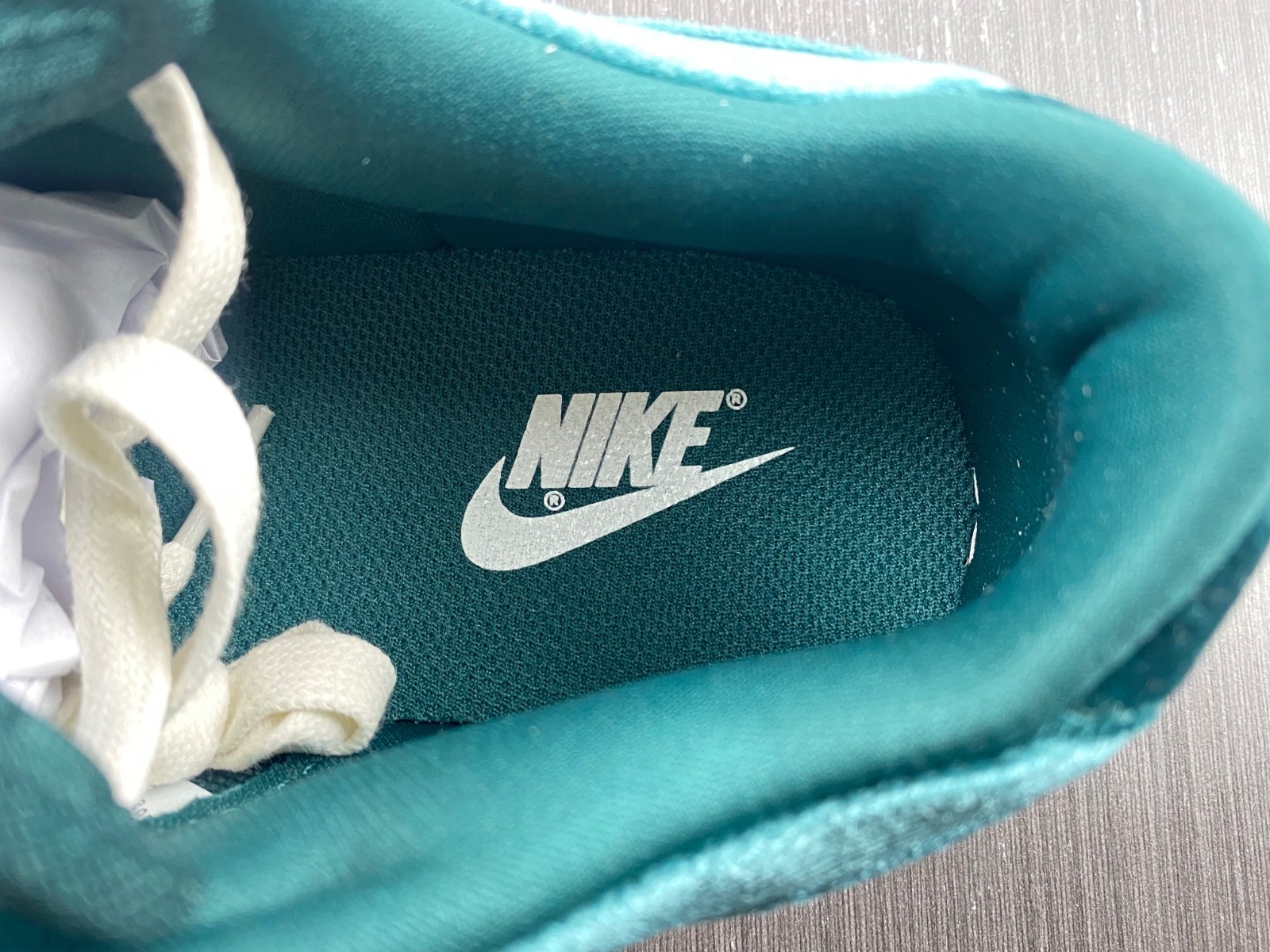 Nike Dunk Low Green Velvet DZ5224-300