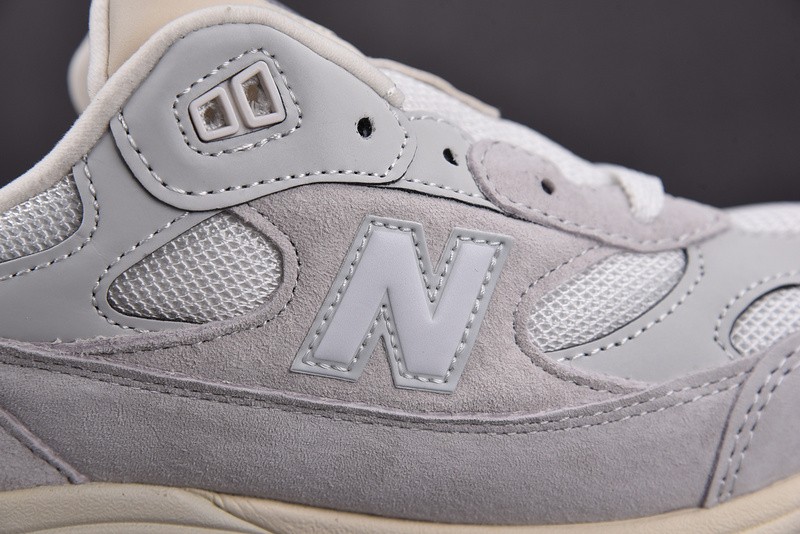 NEW BALANCE 992 NB000017