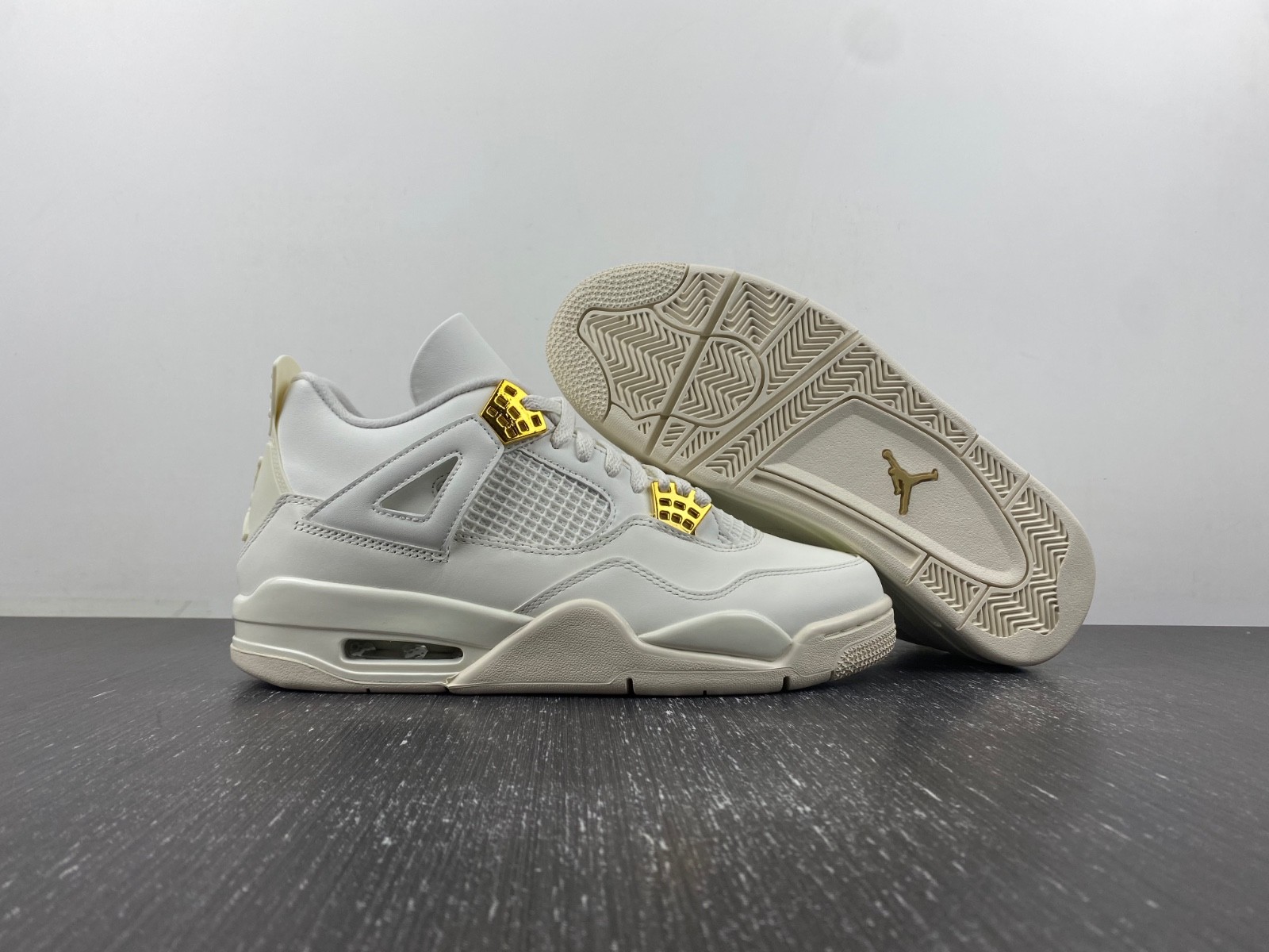Air Jordan 4 WMNS "Sail" AQ9129-170
