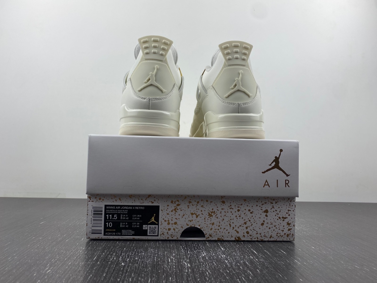 Air Jordan 4 WMNS "Sail" AQ9129-170