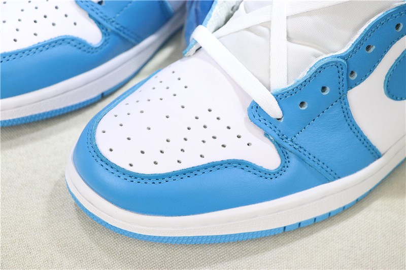 Air Jordan 1 Retro High OG  UNC 555088-117