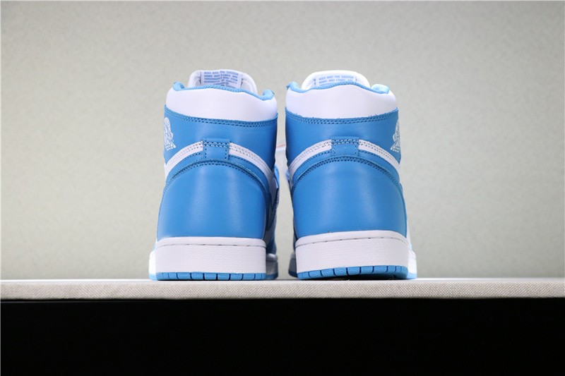 Air Jordan 1 Retro High OG  UNC 555088-117