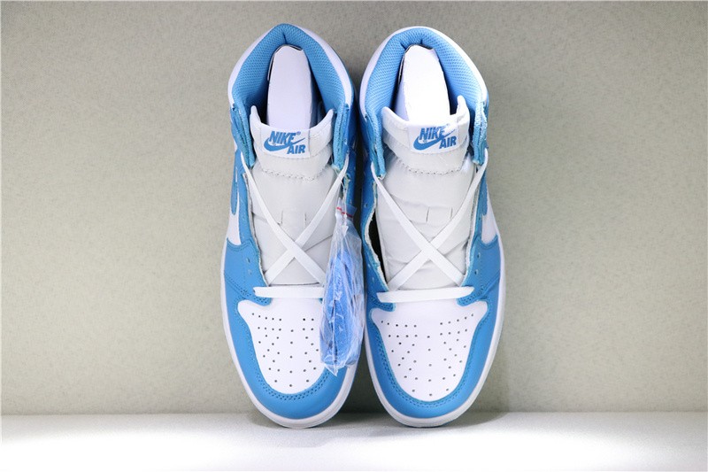 Air Jordan 1 Retro High OG  UNC 555088-117