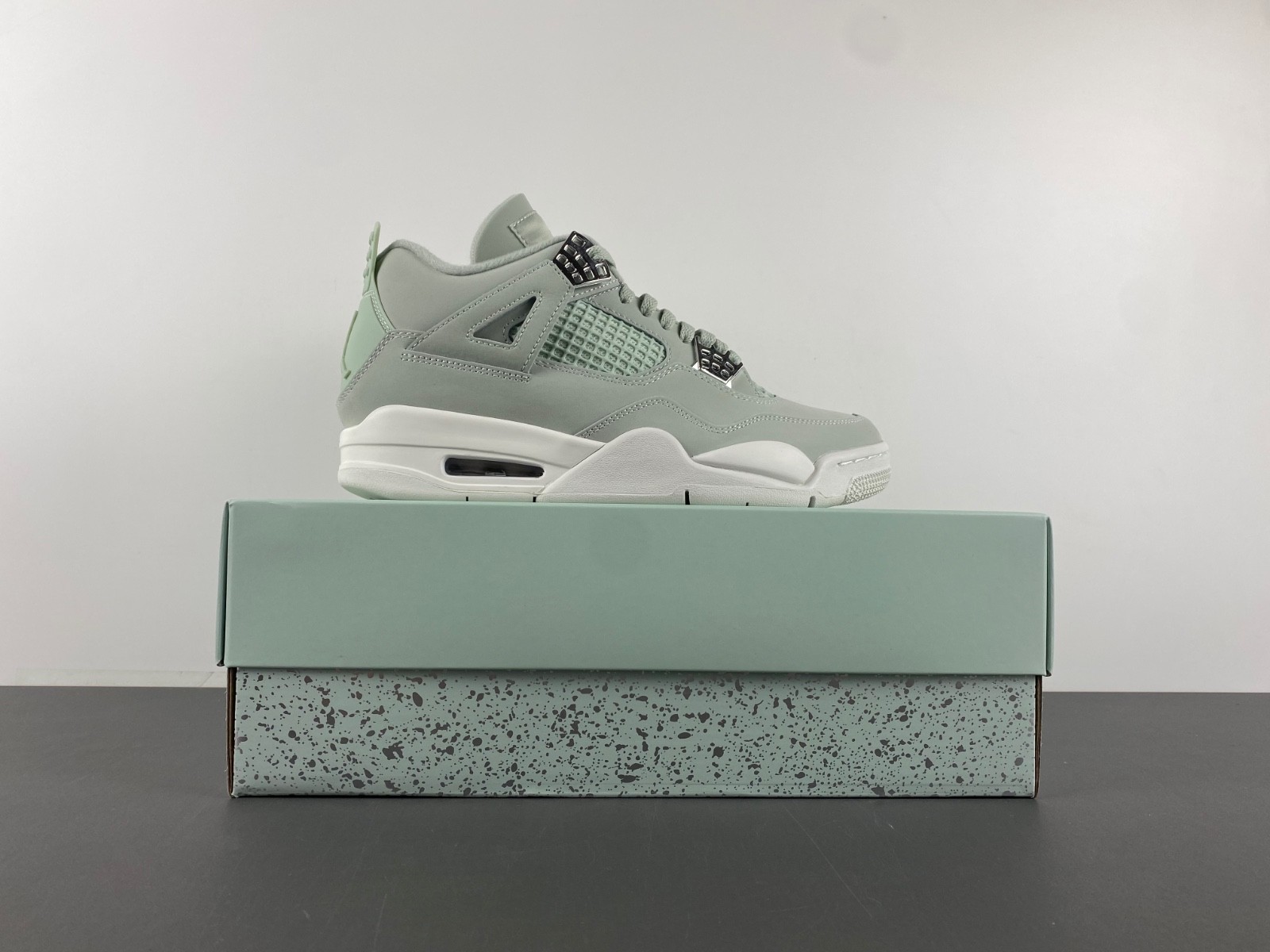 Air Jordan 4 "Seafoam” HV0823-003