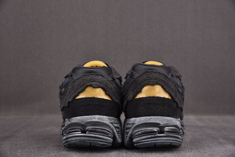 NEW BALANCE 2002 NB000019
