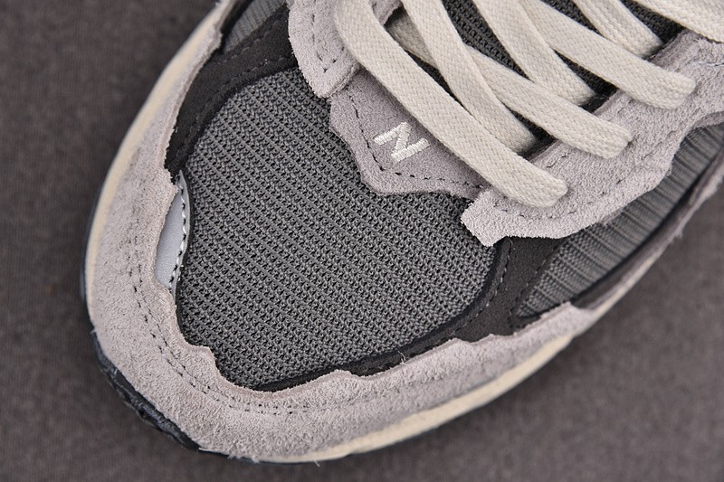NEW BALANCE 2002 NB000018