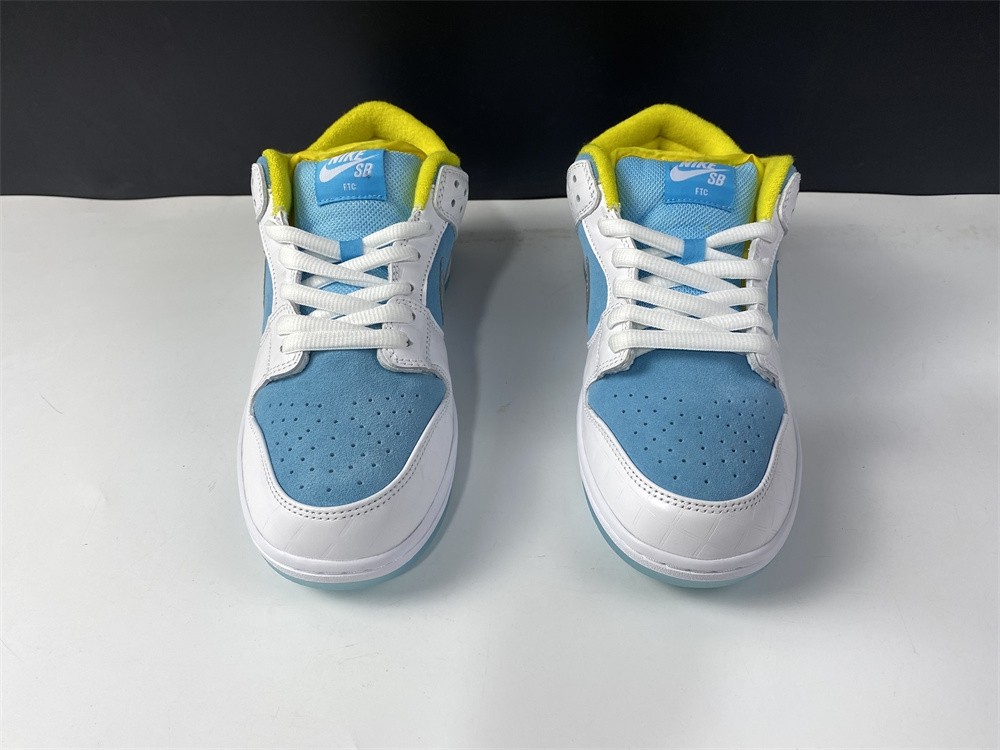 How the FTC x Nike SB Dunk Low Looks On-Feet  DH7687-400