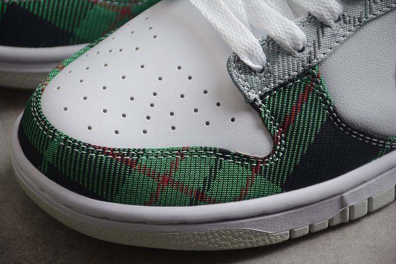 Nike Dunk Low Plaid DV0827-100